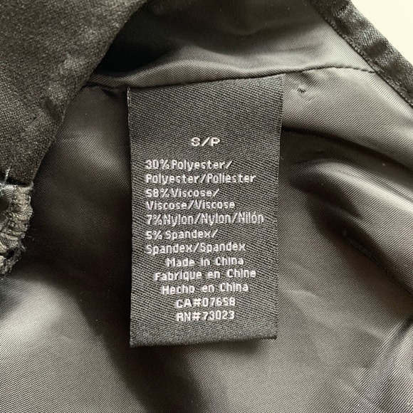 black vest - Picture 3 of 5